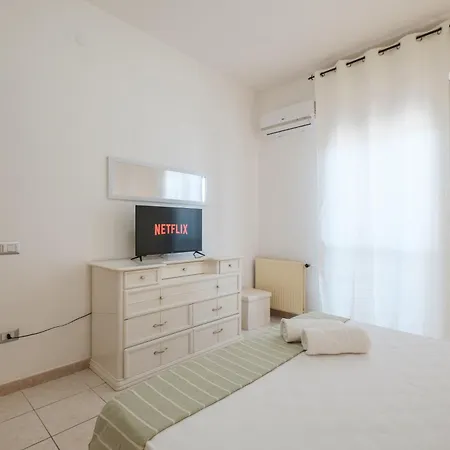 Poetto Family House, Privat Parking, Self Check-in, Netflix Apartman *