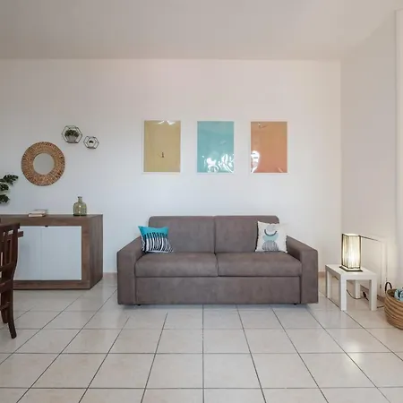 Poetto Family House, Privat Parking, Self Check-in, Netflix Appartamento *
