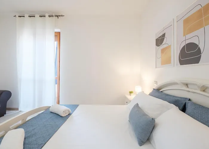 Poetto Family House, Privat Parking, Self Check-in, Netflix